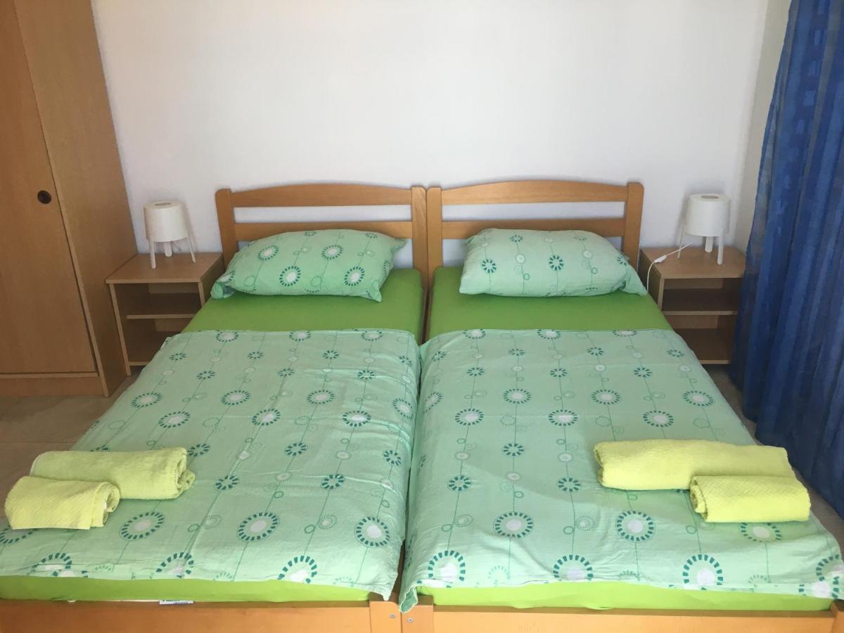 Apartmani Domenika Жуляна Экстерьер фото
