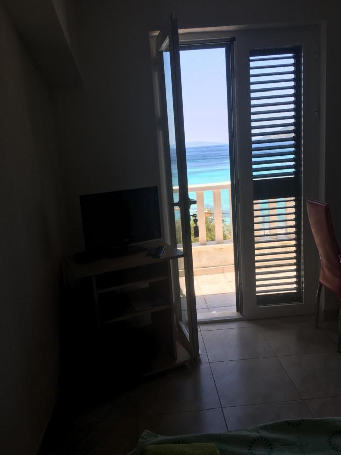 Apartmani Domenika Жуляна Экстерьер фото